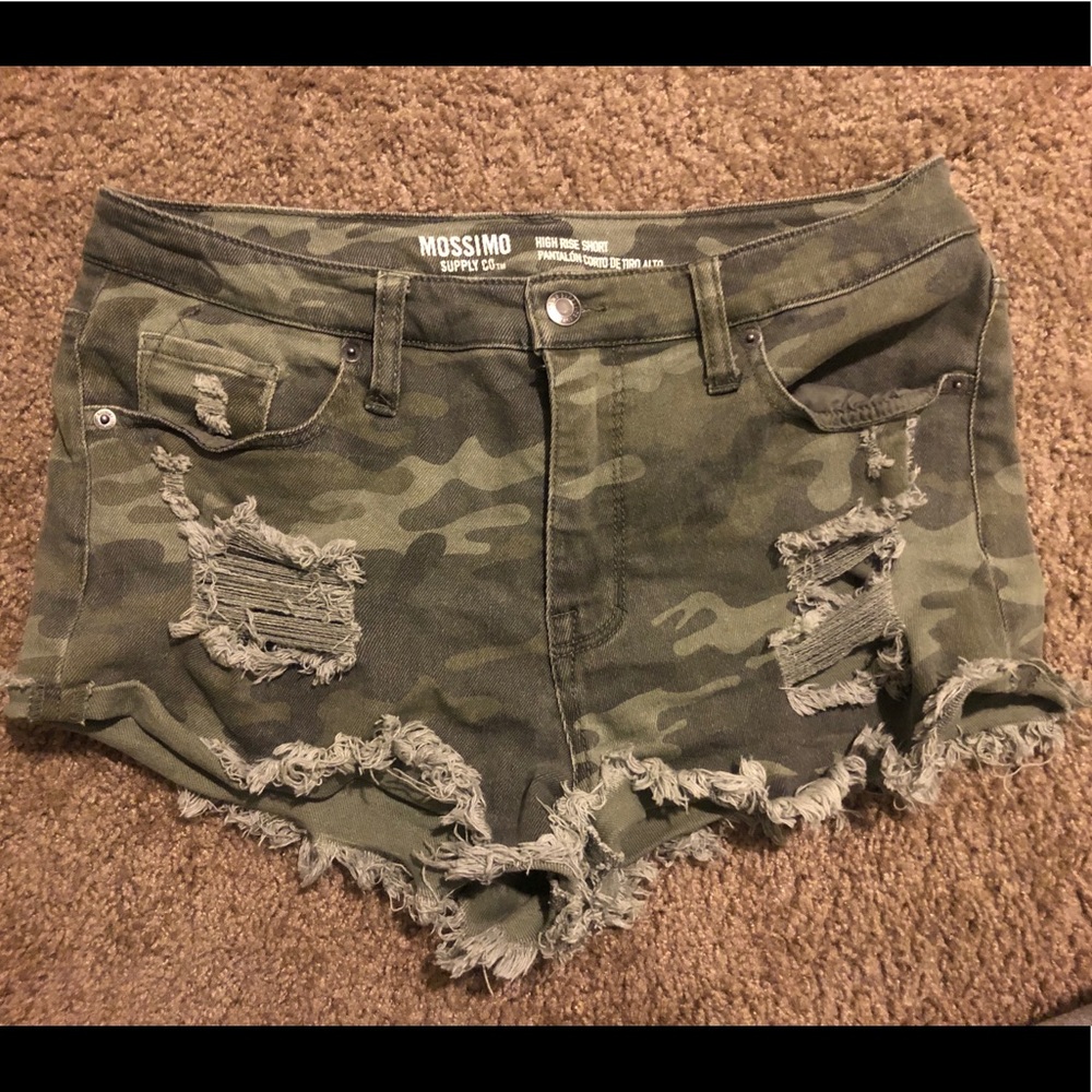 camp print high waisted shorts